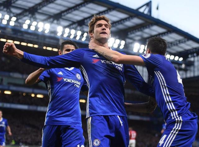 比赛悬念依 比赛悬念依