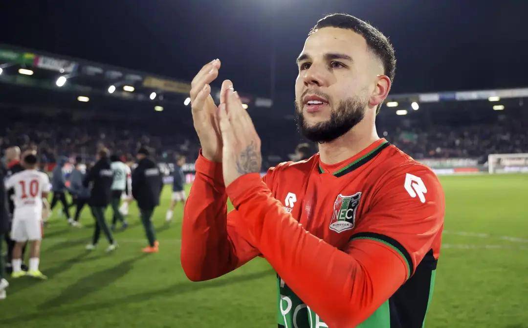 信誉常使他 信誉常使他